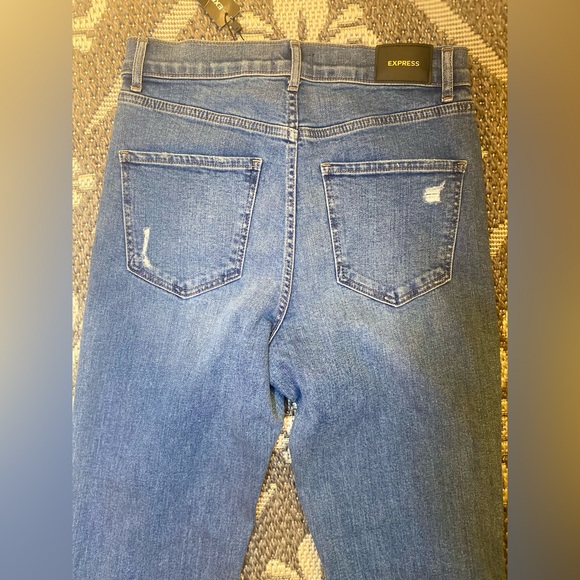 💙NEVER WORN | Express Modern Straight Super High Rise Jeans | Size 4R - Picture 6 of 12